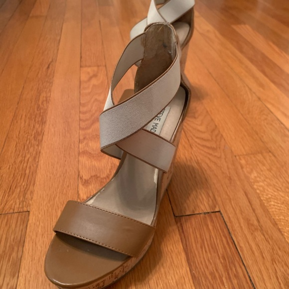 Steve Madden Wedge Sandal - Picture 4 of 4